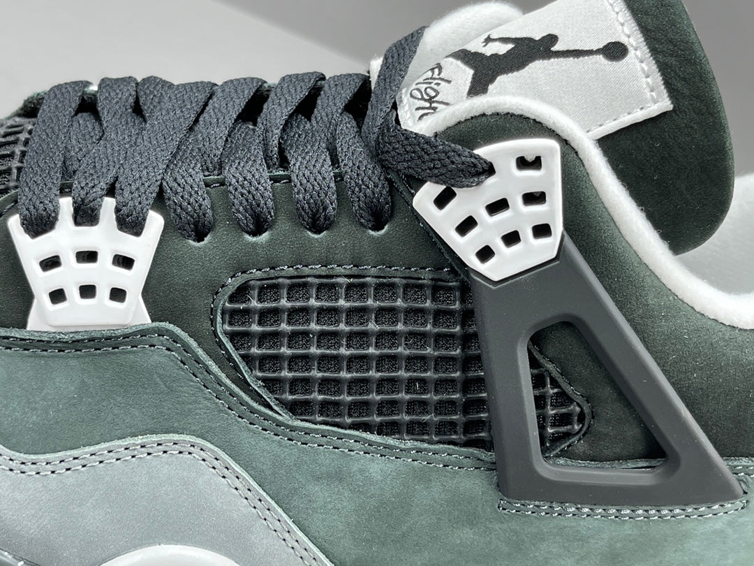 AIR JORDAN 4 x FEAR